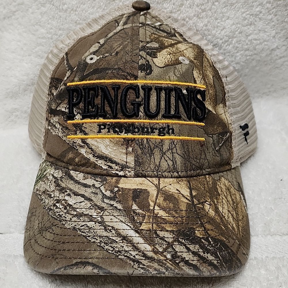 Fanatics Pittsburgh Penguins CAMO Trucker Snapback Hat - New
